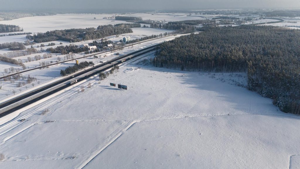 Teren inwestycyjny w Świętajnach z lotu ptaka